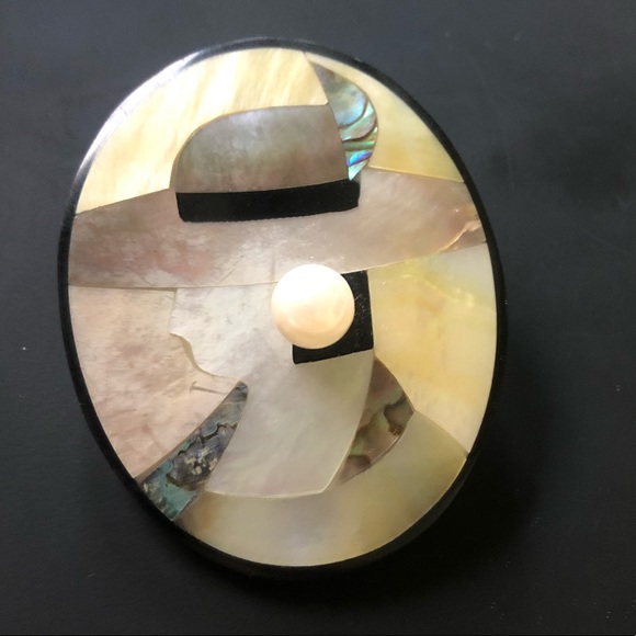 VTG Custom made Art Deco Mother-of-Peal & Pearl Brooch